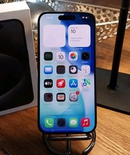 Apple iPhone 15 Pro - 128GB - Titan Schwarz (Ohne Simlock) + Rechnung